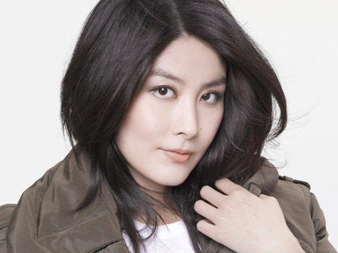 Kelly 陈慧琳面相解析