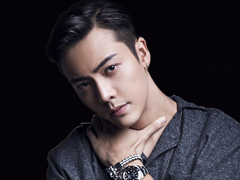 男人额头窄鼻子低面相