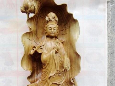 来月经可以拜菩萨吗 来例假可以去庙里烧香吗