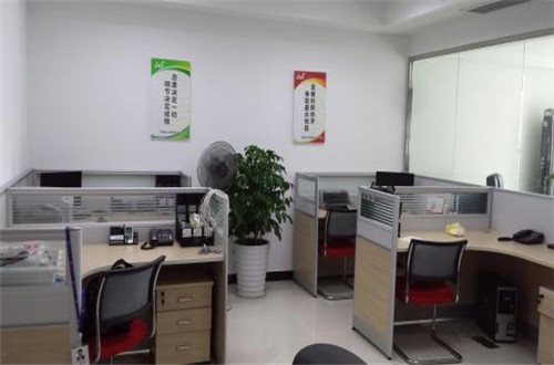 办公室植物摆放在哪里最好，不同地方摆放有着不同的效果。
